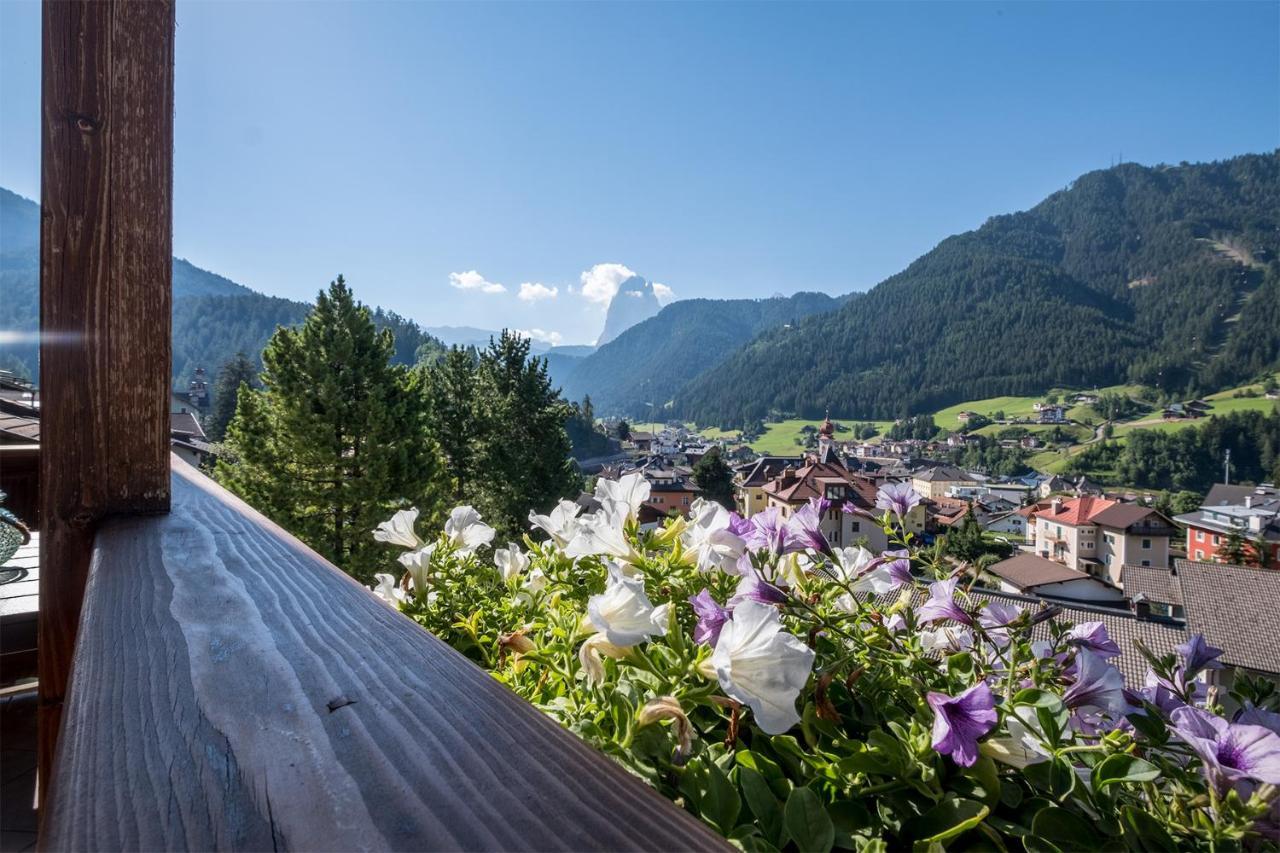 Garni Alba Bed & Breakfast Ortisei Eksteriør bilde