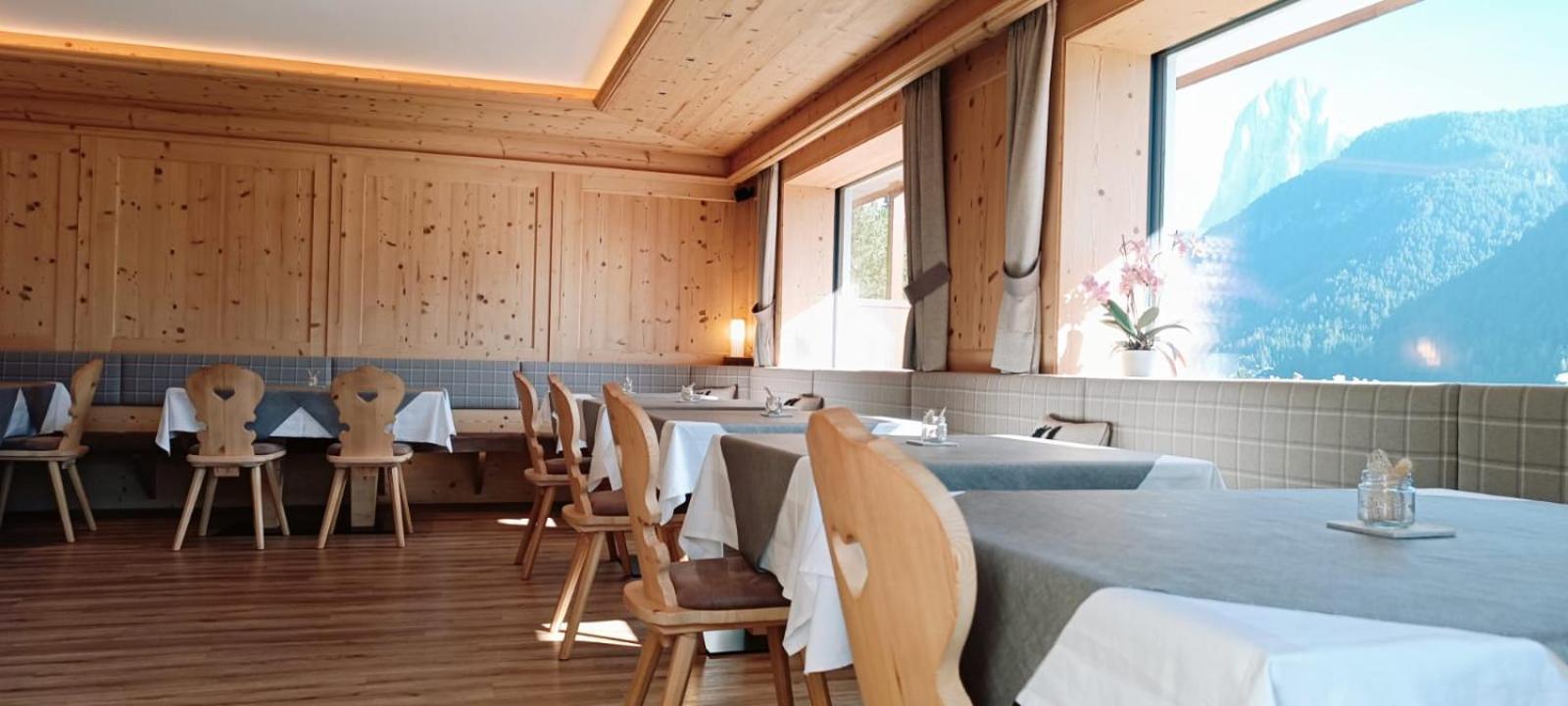 Garni Alba Bed & Breakfast Ortisei Eksteriør bilde